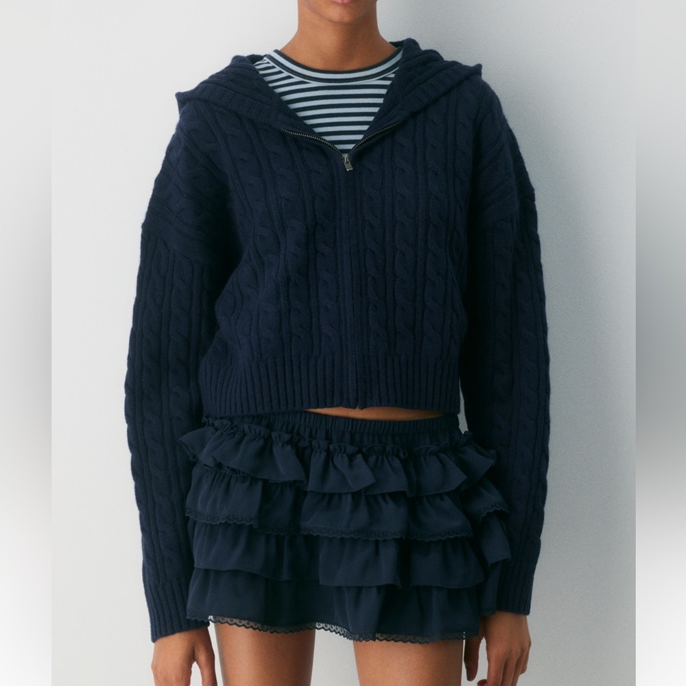 Aritzia Octavia Cable-Knit Zip Hoodie in Navy size Medium